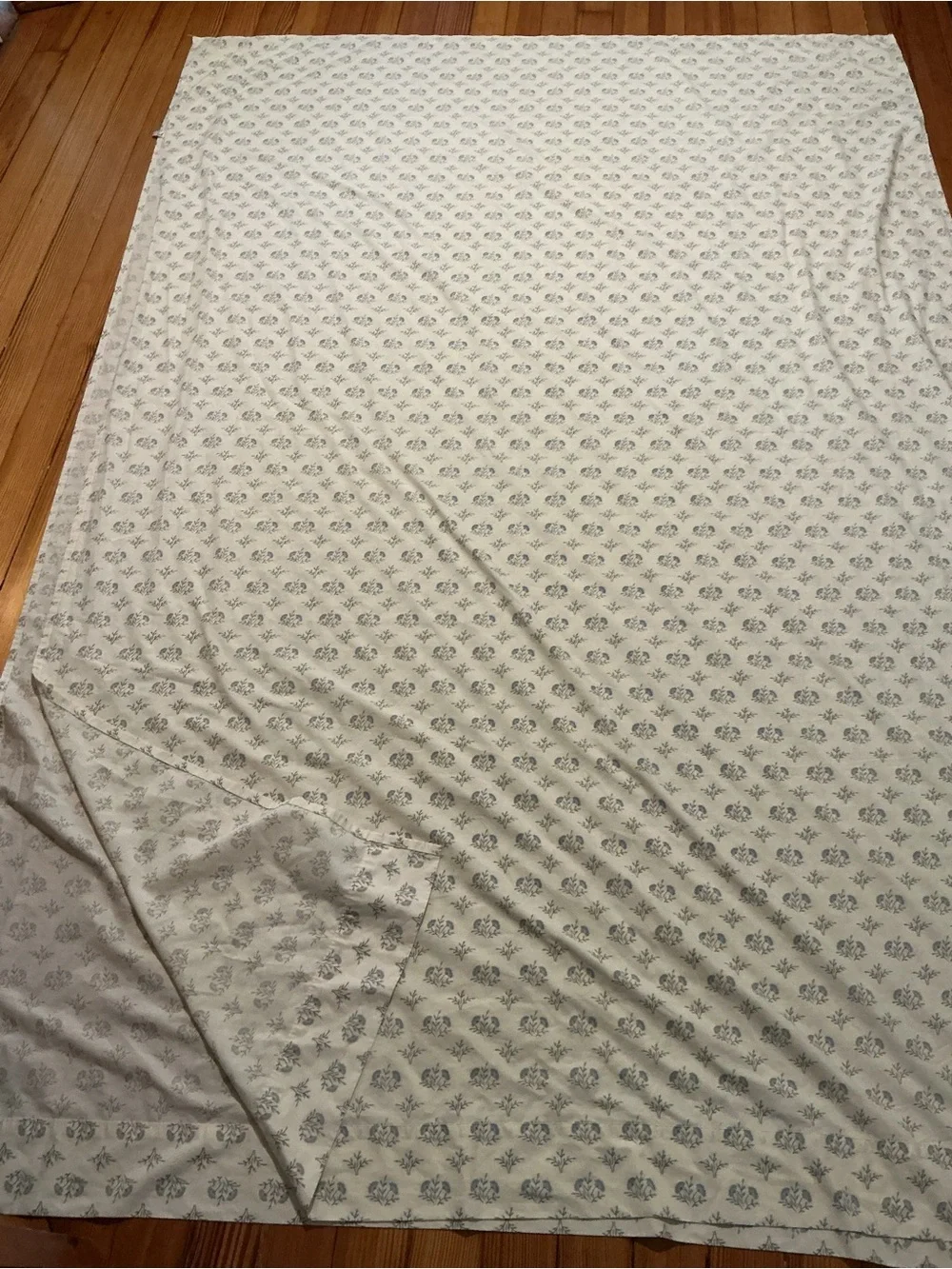 2 Vintage J.P. Steven’s Flat Bedsheets